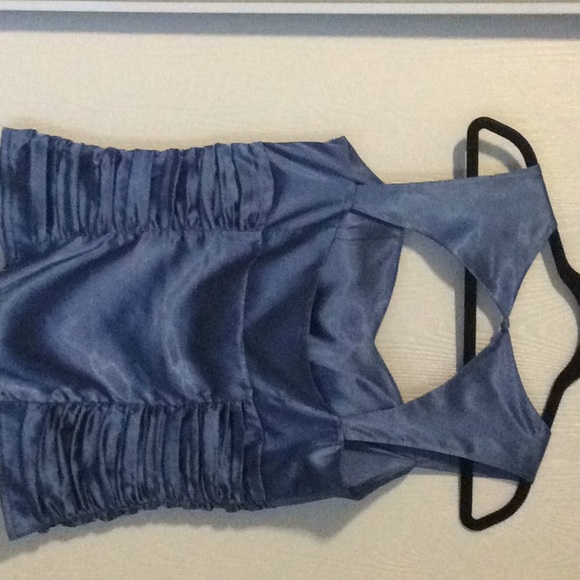 Suzy Shier top. - Picture 2 of 3